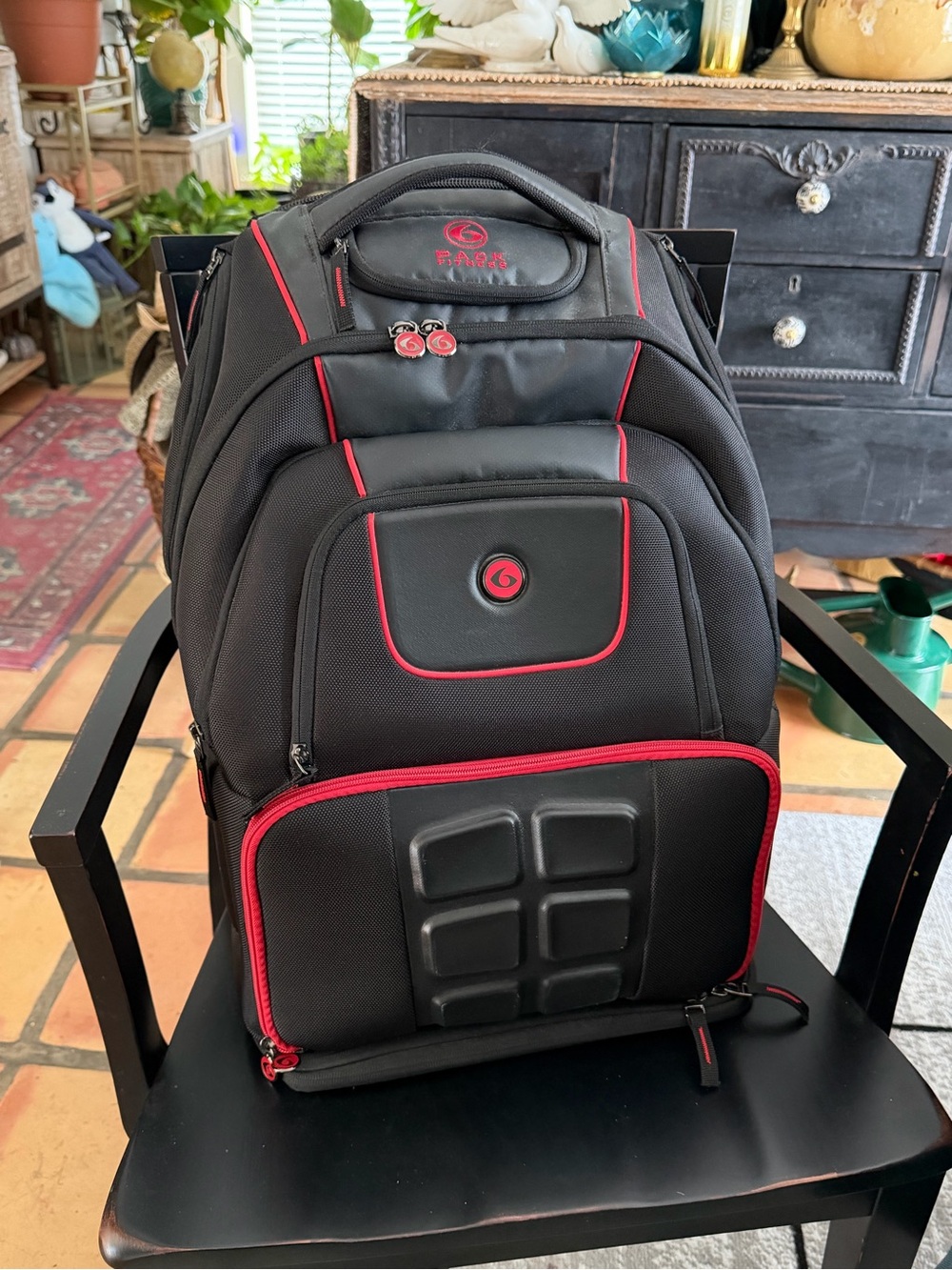 Six Pack Fitness Meal Prep Backpack Black Red + 6 Containers